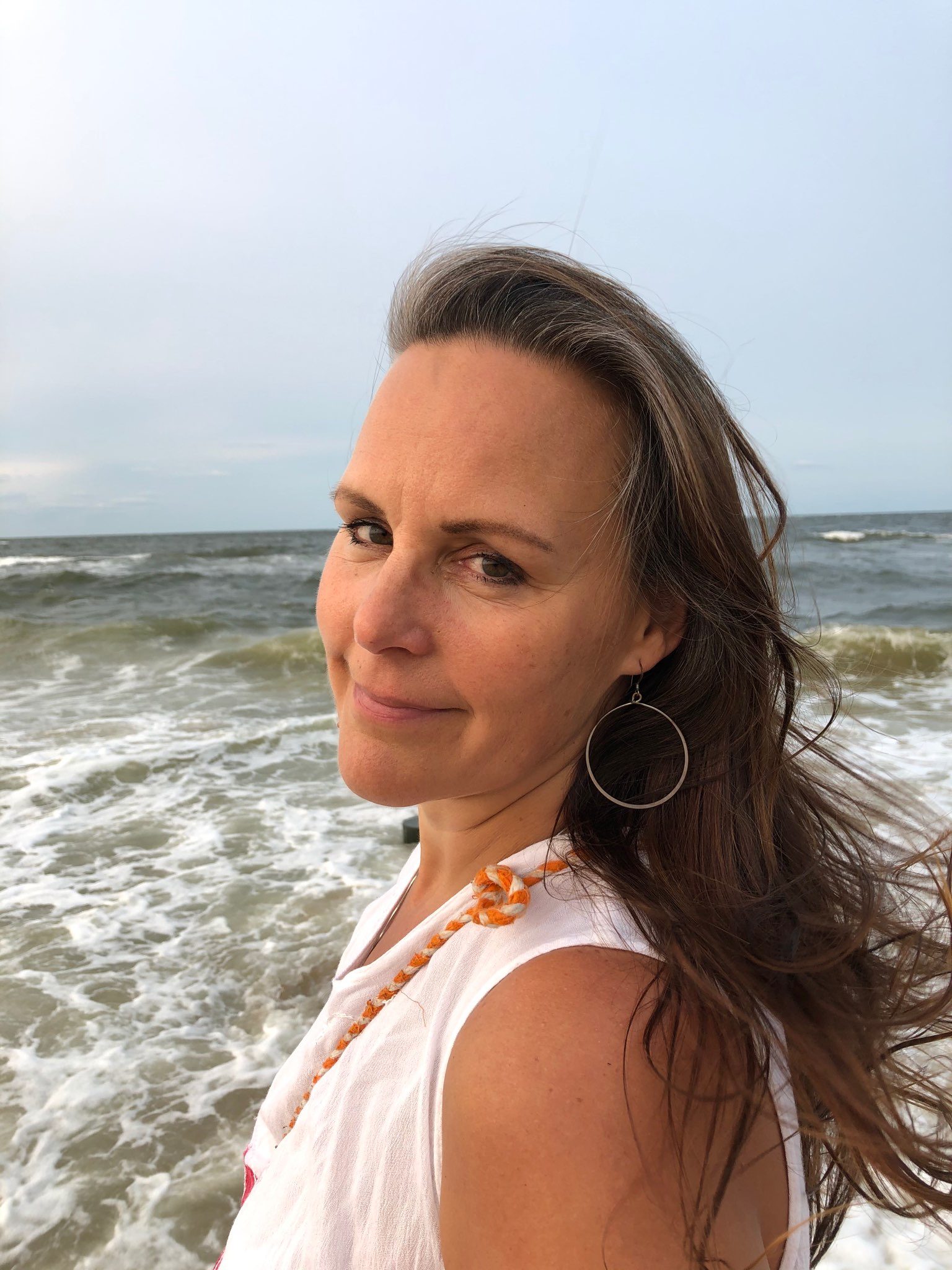 Rev. Victoria Thomas